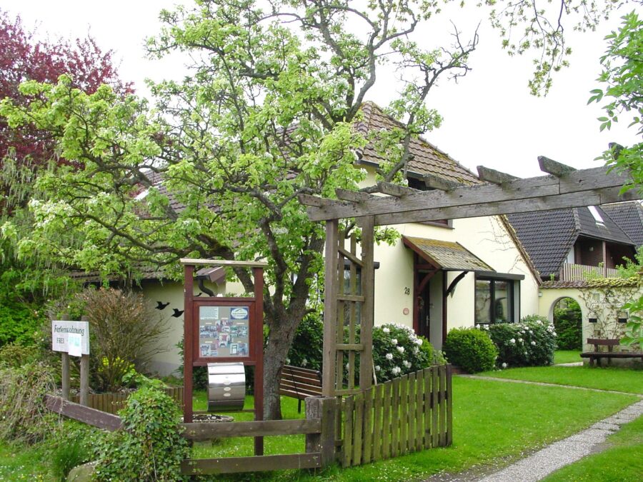 VERKAUFT – Nur für Liebhaber! Ferienwohnung in einem kleinen Landhaus am Nordseedeich, 26316 Varel, Ferienwohnung